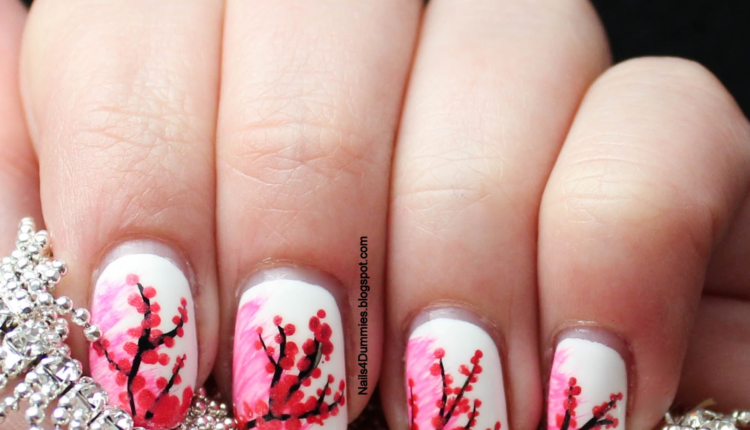 Mẫu nail tết hình hoa đào đẹp mắt