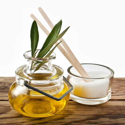 Nếu không có mật ong thì bạn có thể dùng dầu olive thay thế