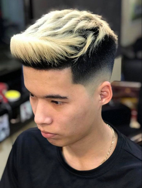 Short quiff nhuộm bạch kim