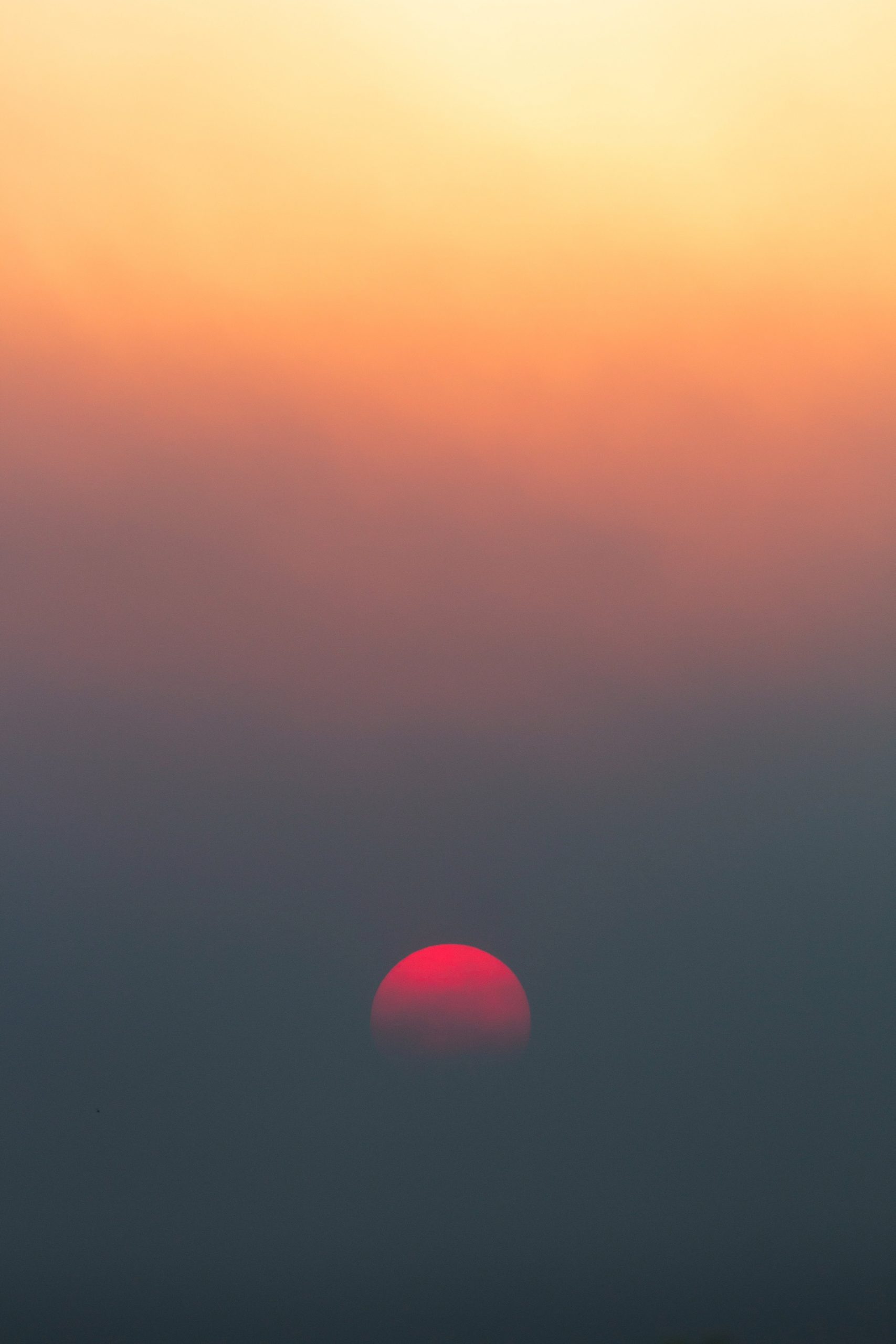 Hình nền mặt trời đỏ lúc hoàng hôn - Kỷ Nguyên Làm Đẹp