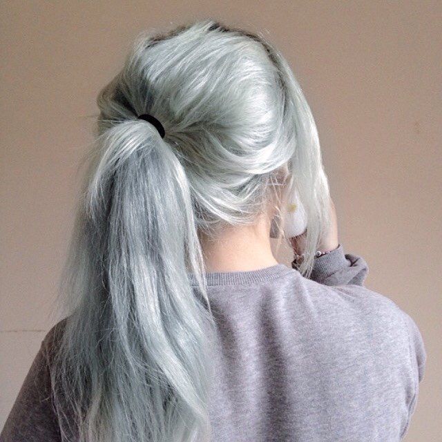 Tóc bạch kim xanh mint là một lựa chọn tuyệt vời cho những ai muốn tô điểm cho bộ tóc của mình. Với sắc xanh nhẹ nhàng và mềm mại, màu tóc này đem lại cho bạn một phong cách thời thượng và đầy phá cách. Hãy cùng chúng tôi khám phá những hình ảnh liên quan và tạo nên một phong cách tuyệt vời cho riêng mình.